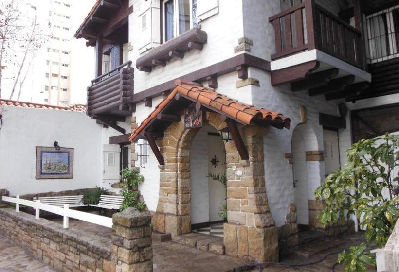 Puerto Nómade Hostel Internacional