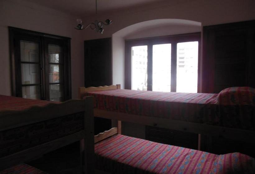 Puerto Nómade Hostel Internacional