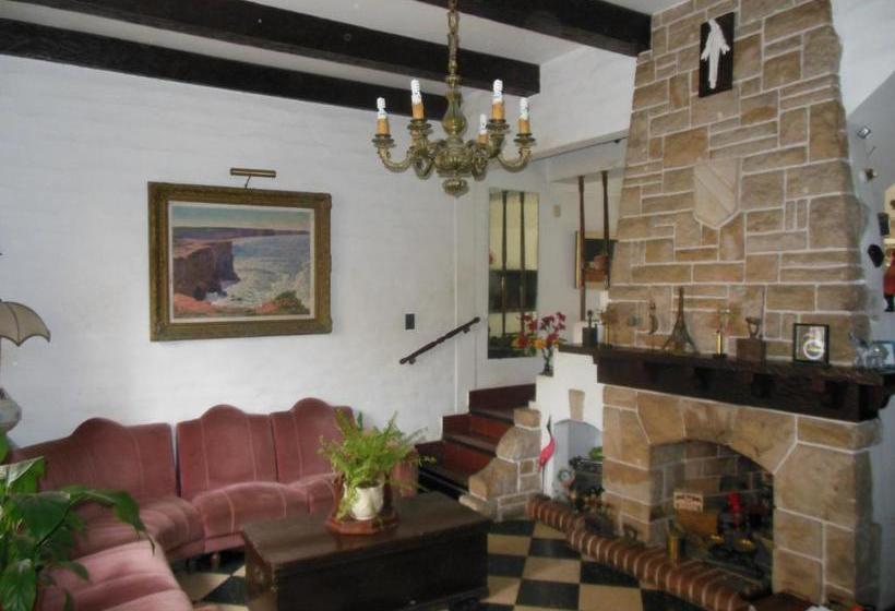 Puerto Nómade Hostel Internacional