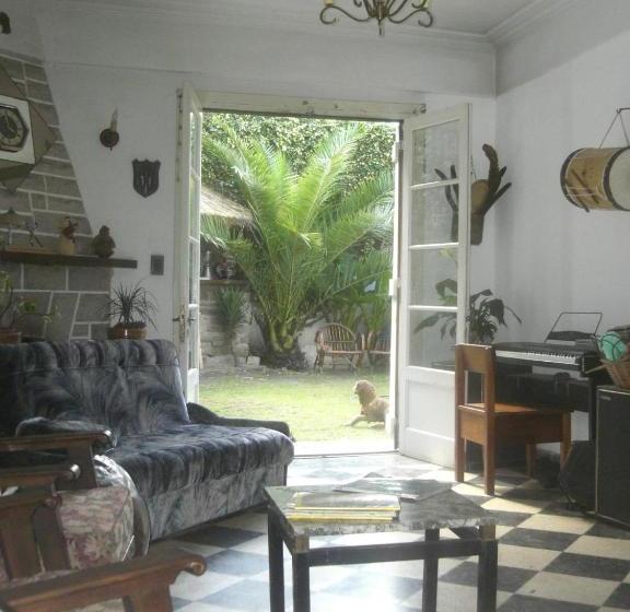 Puerto Nómade Hostel Internacional