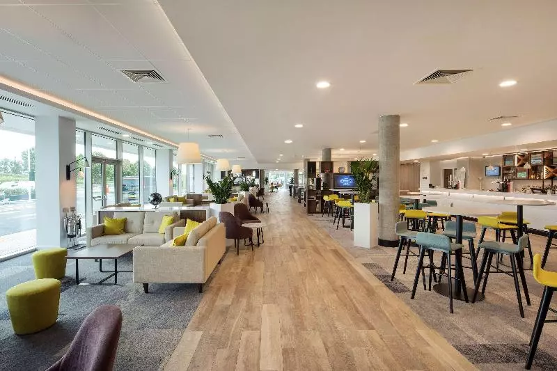 Hotelli Hampton By Hilton London Stansted Airport