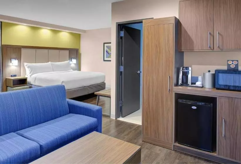 Hotelli Holiday Inn Express  Bronx Nyc  Yankee Stadium, An Ihg