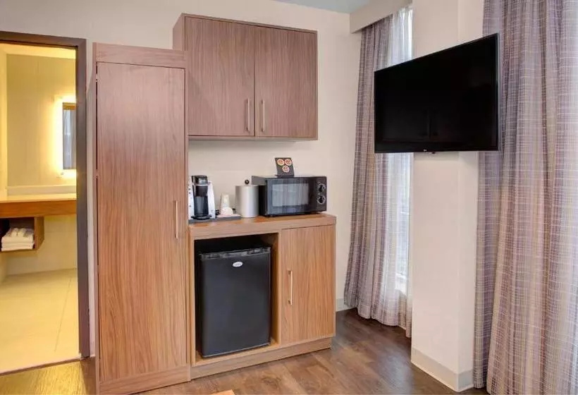 Hotelli Holiday Inn Express  Bronx Nyc  Yankee Stadium, An Ihg