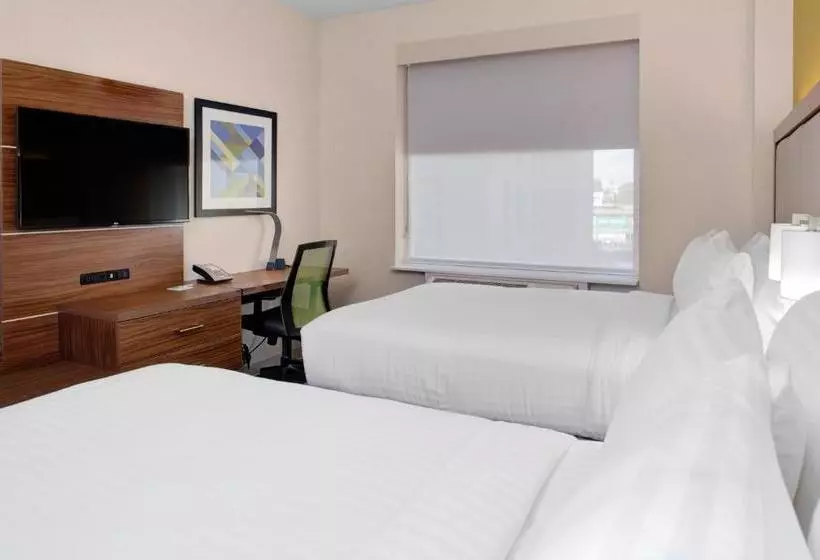 Hotelli Holiday Inn Express  Bronx Nyc  Yankee Stadium, An Ihg