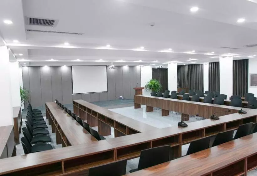 Hotelli Holiday Inn Express Chengde Downtown, An Ihg