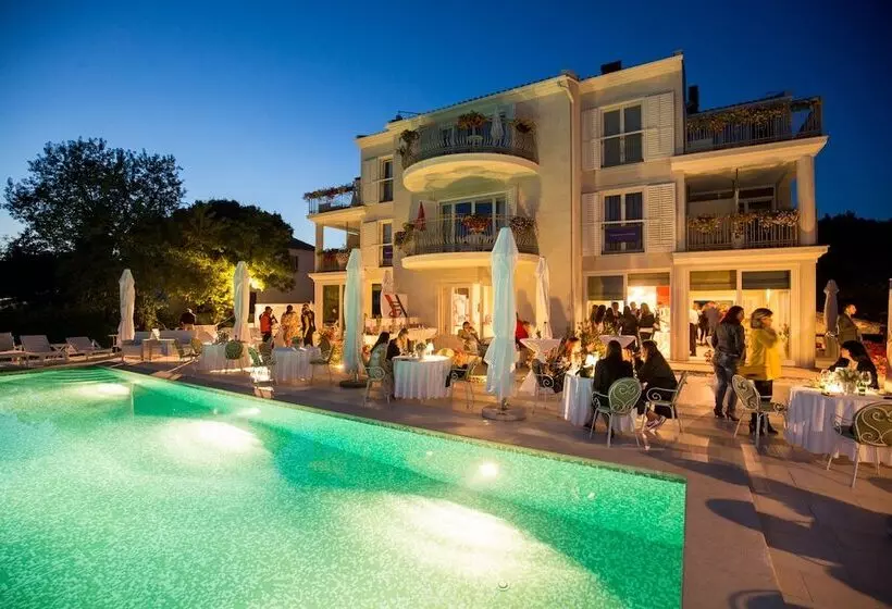 Villa Stefanija Small Boutique Hotel&restaurant