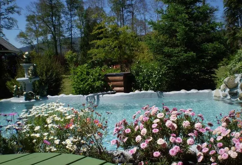 Retkeilymaja Hostal Möller