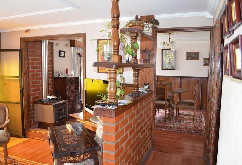 旅馆 Hostal Möller