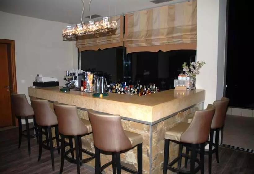 Alykes Hotel Apartments