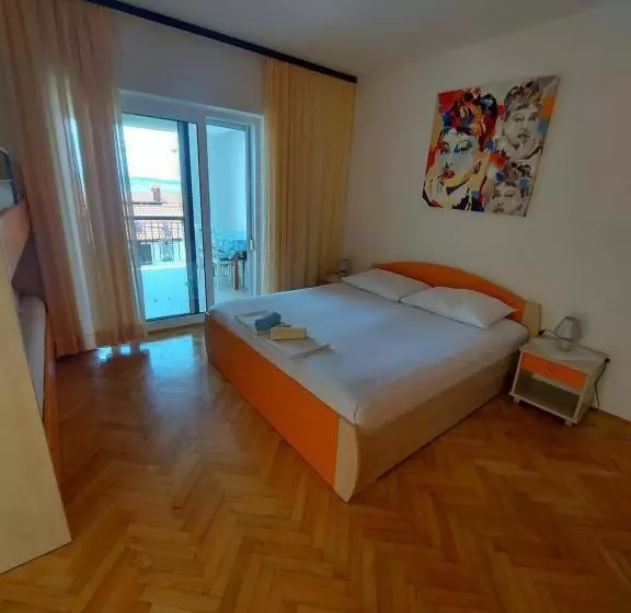 Apartments Europa