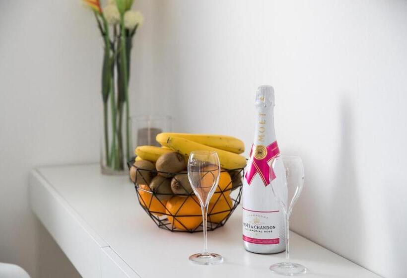 צימר Rocky Beach Rooms