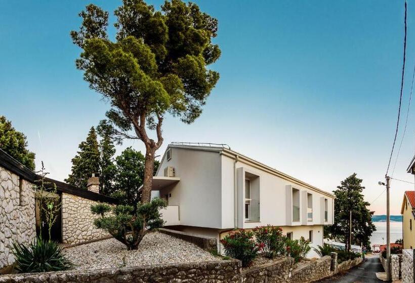 צימר Rocky Beach Rooms