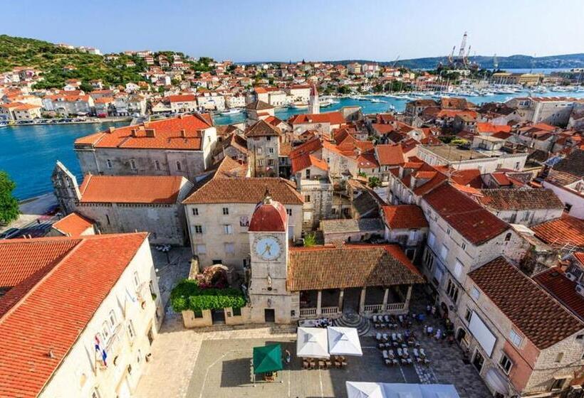 City Hostel Trogir