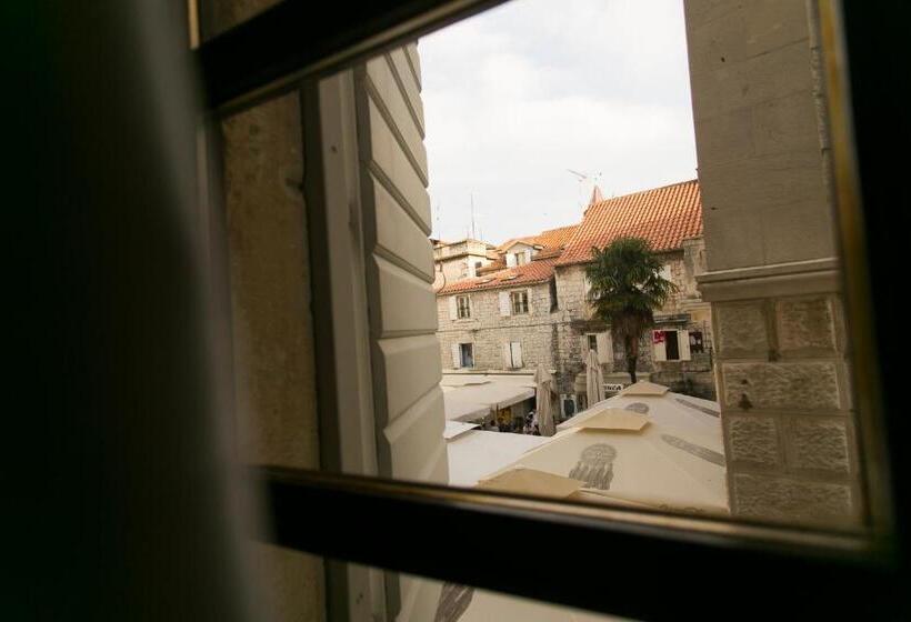 City Hostel Trogir