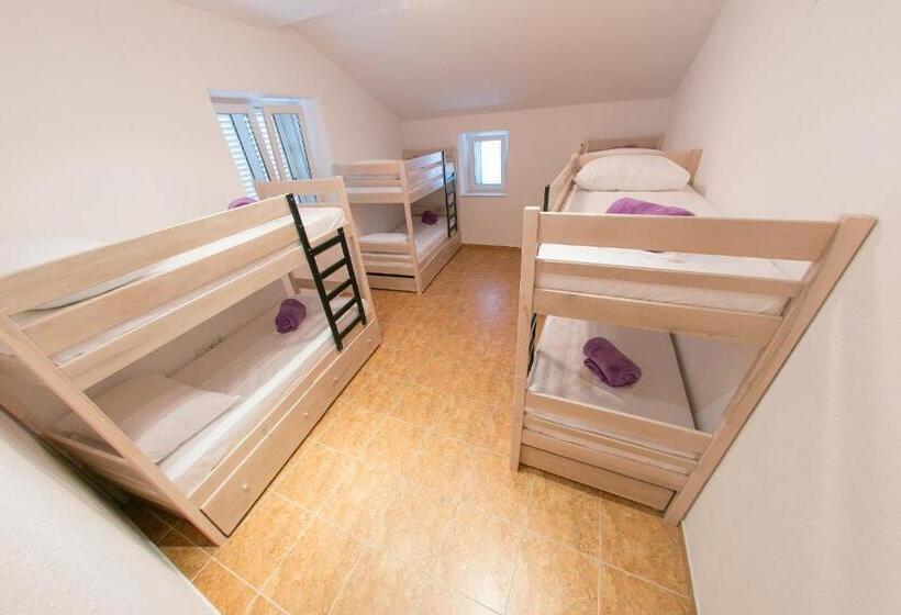 City Hostel Trogir