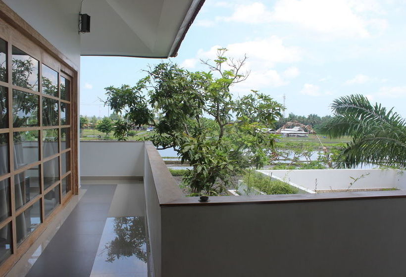 客栈 Kedungu Surf Camp