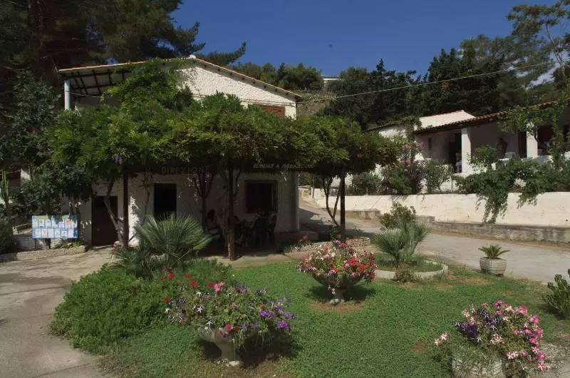Hostelli Villaggio Residence Marina Del Capo