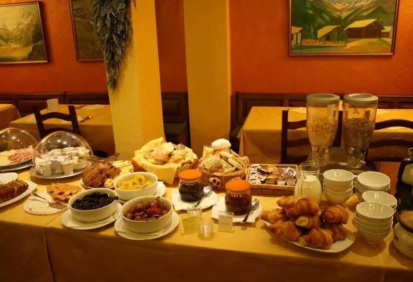 Hotelli Albergo Gran Paradiso