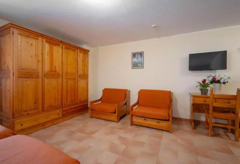 Hotelli Albergo Gran Paradiso