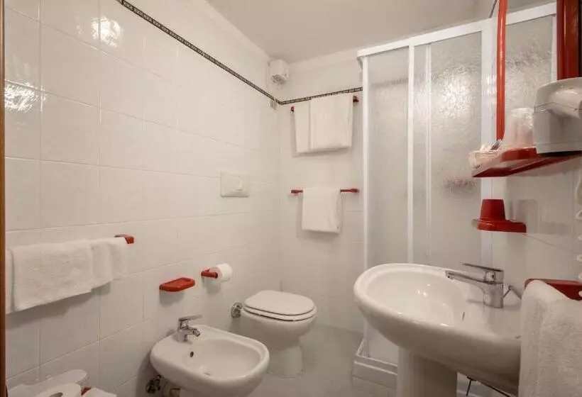 Hotelli Albergo Gran Paradiso