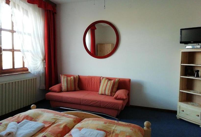 酒店 Balla Apartmanház