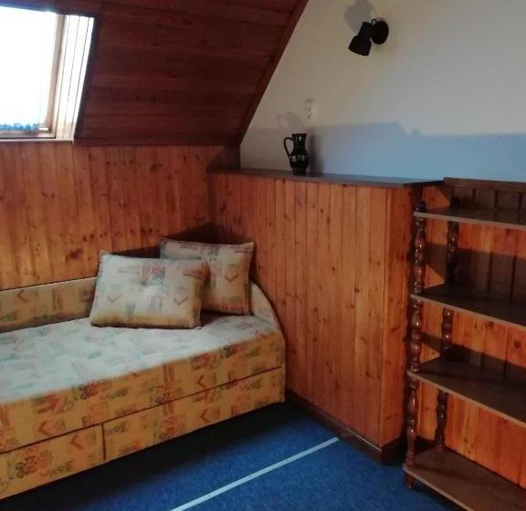 酒店 Balla Apartmanház