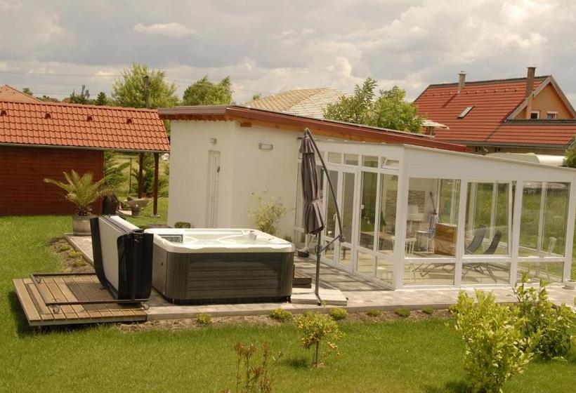 酒店 Balla Apartmanház