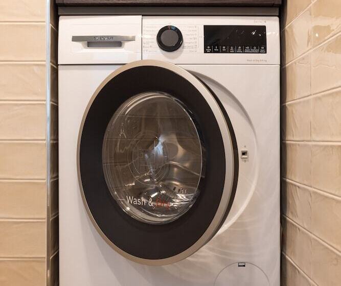 هتل Ema House Serviced Apartments Unterstrass