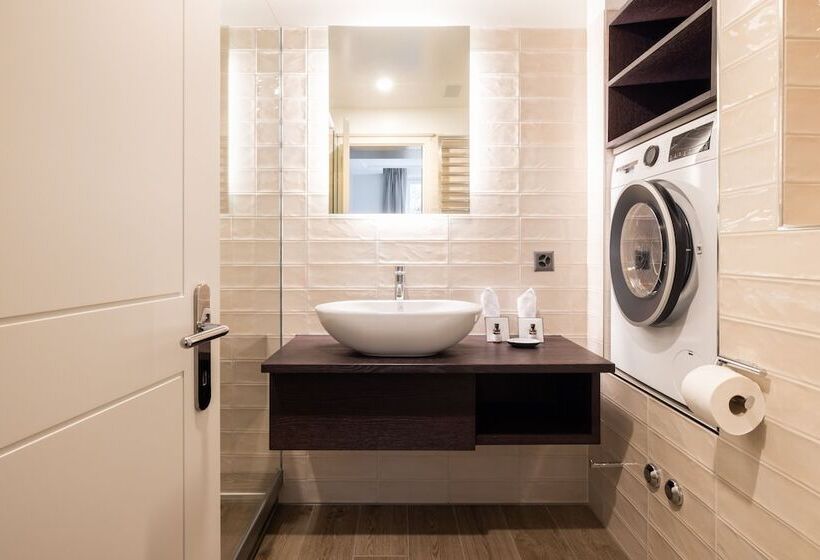 هتل Ema House Serviced Apartments Unterstrass