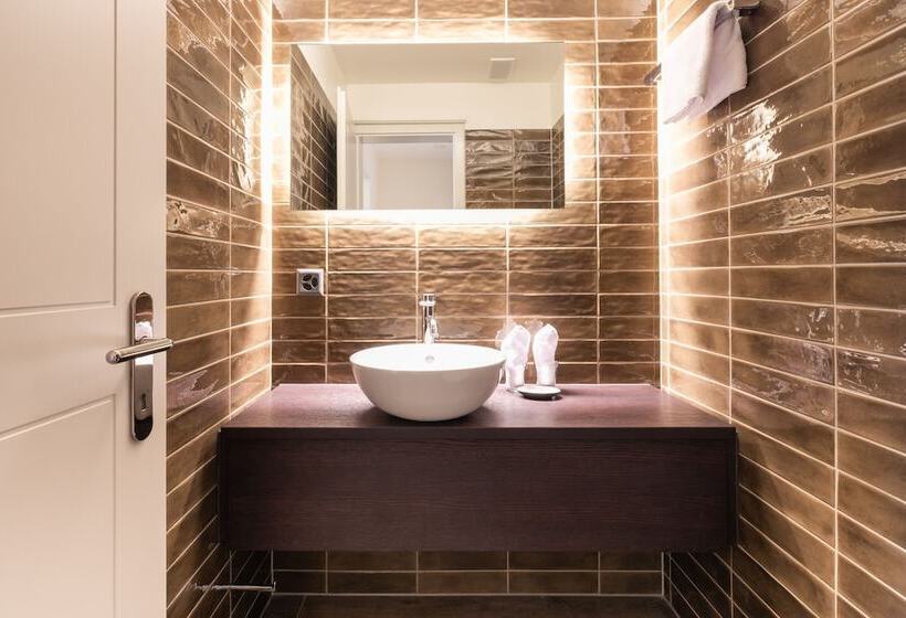 هتل Ema House Serviced Apartments Unterstrass