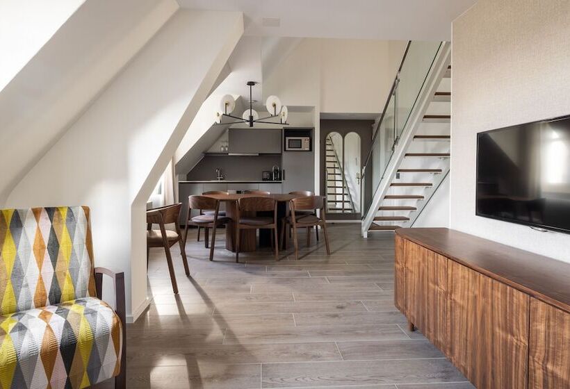 هتل Ema House Serviced Apartments Unterstrass