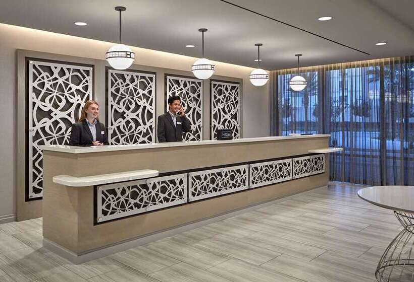 فندق Hampton Inn Long Beach Airport