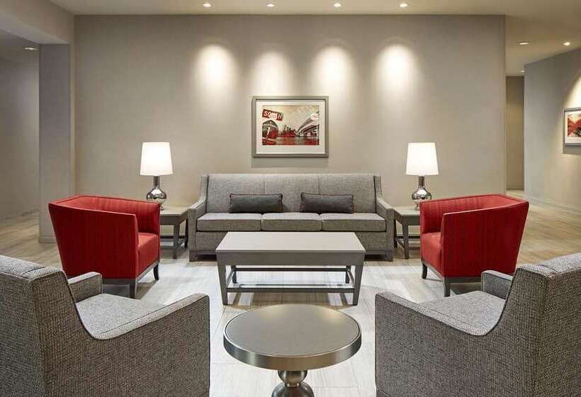 فندق Hampton Inn Long Beach Airport