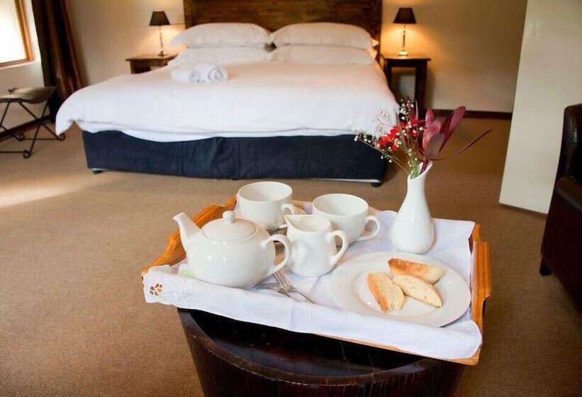 هتل Woodlands Guest Lodge