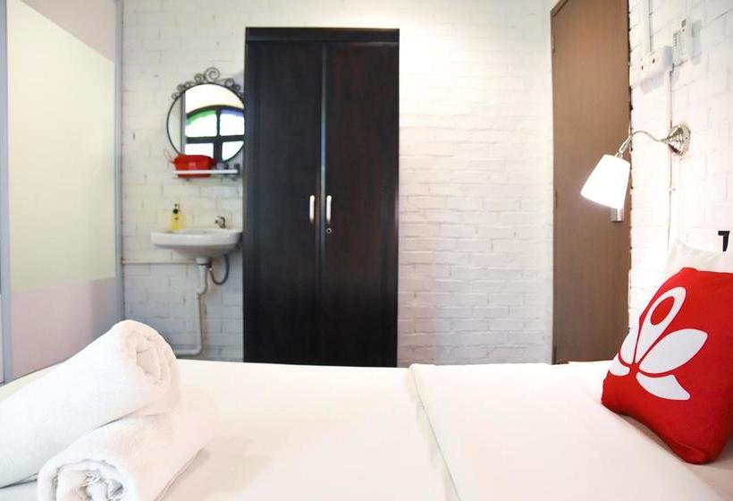 Отель Zen Rooms Lebuh Campbell