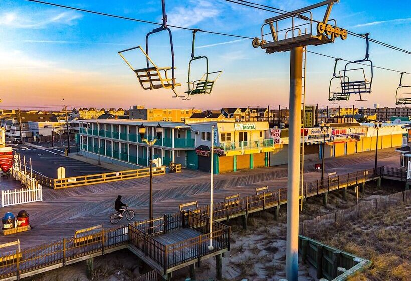 モーテル Boardwalk Sand & Surf Beach Hotel Oceanfront