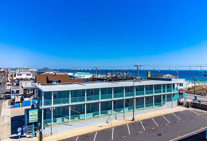 モーテル Boardwalk Sand & Surf Beach Hotel Oceanfront