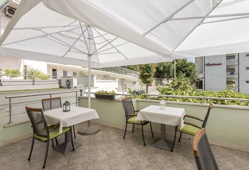 Pensão Pansion Casa