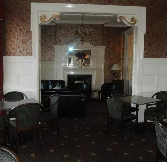 Hotel Queens