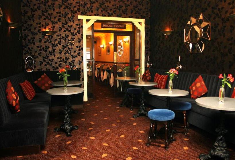 בית מלון כפרי Queens