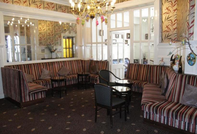 בית מלון כפרי Queens