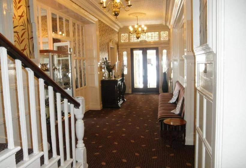 בית מלון כפרי Queens