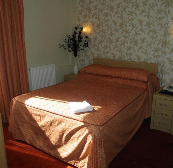 בית מלון כפרי Queens