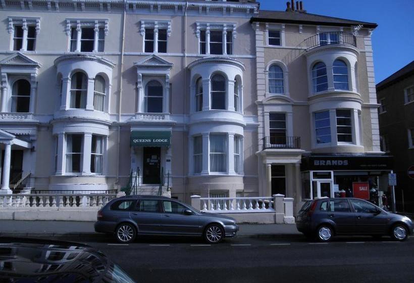 בית מלון כפרי Queens