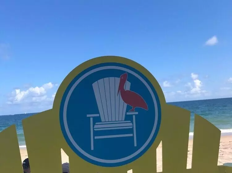 4145 By The Sea Inn & Suites