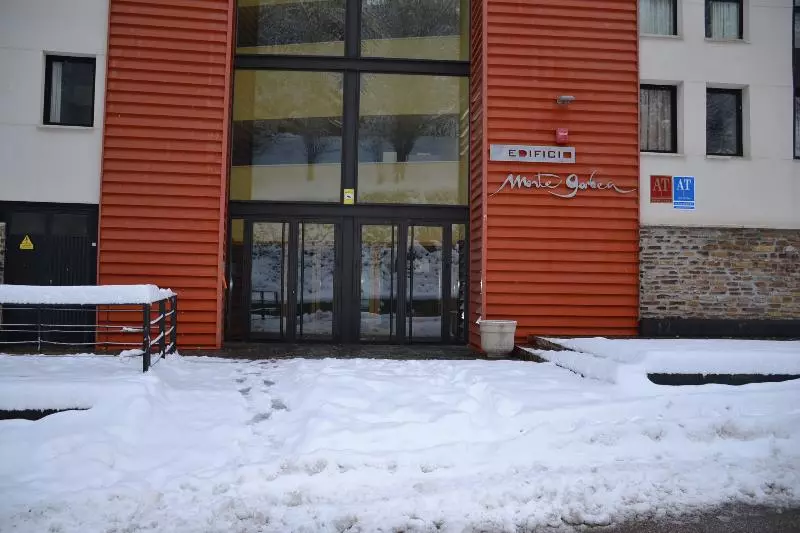 Apartamentos Gorbea Suites