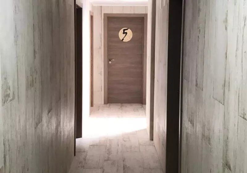 Apartamentos Gorbea Suites