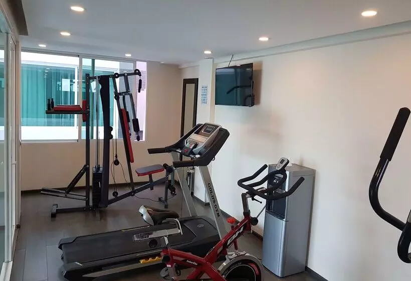 هتل Best Western Plus Metepec & Suites