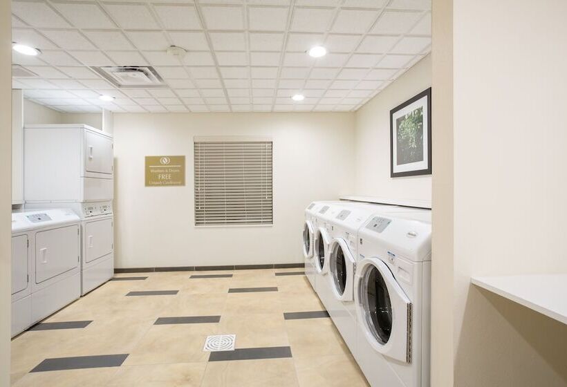 酒店 Candlewood Suites Pueblo, An Ihg