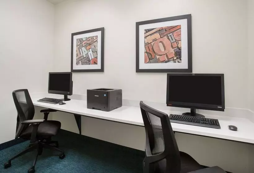 Hotelli Candlewood Suites Pueblo, An Ihg